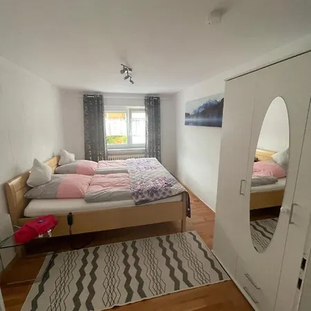 Haus Annabell Diese Steht Baufirmen Nicht Zur Verfuegung Lägenhet Bad Krozingen